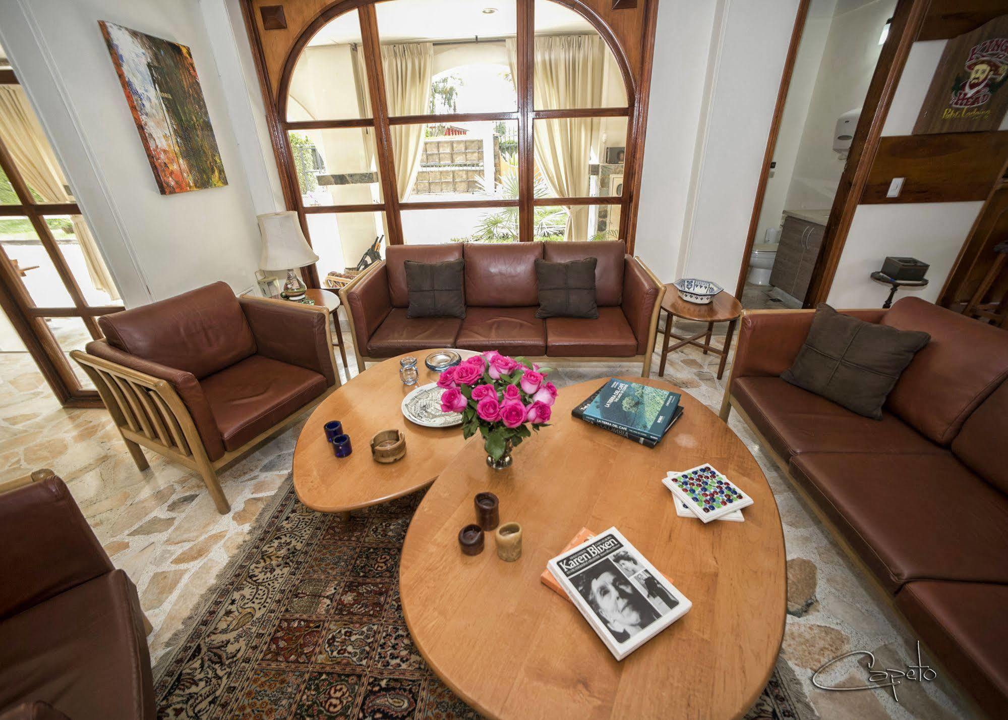 El Lugar Boutique Hotel Серритос Экстерьер фото