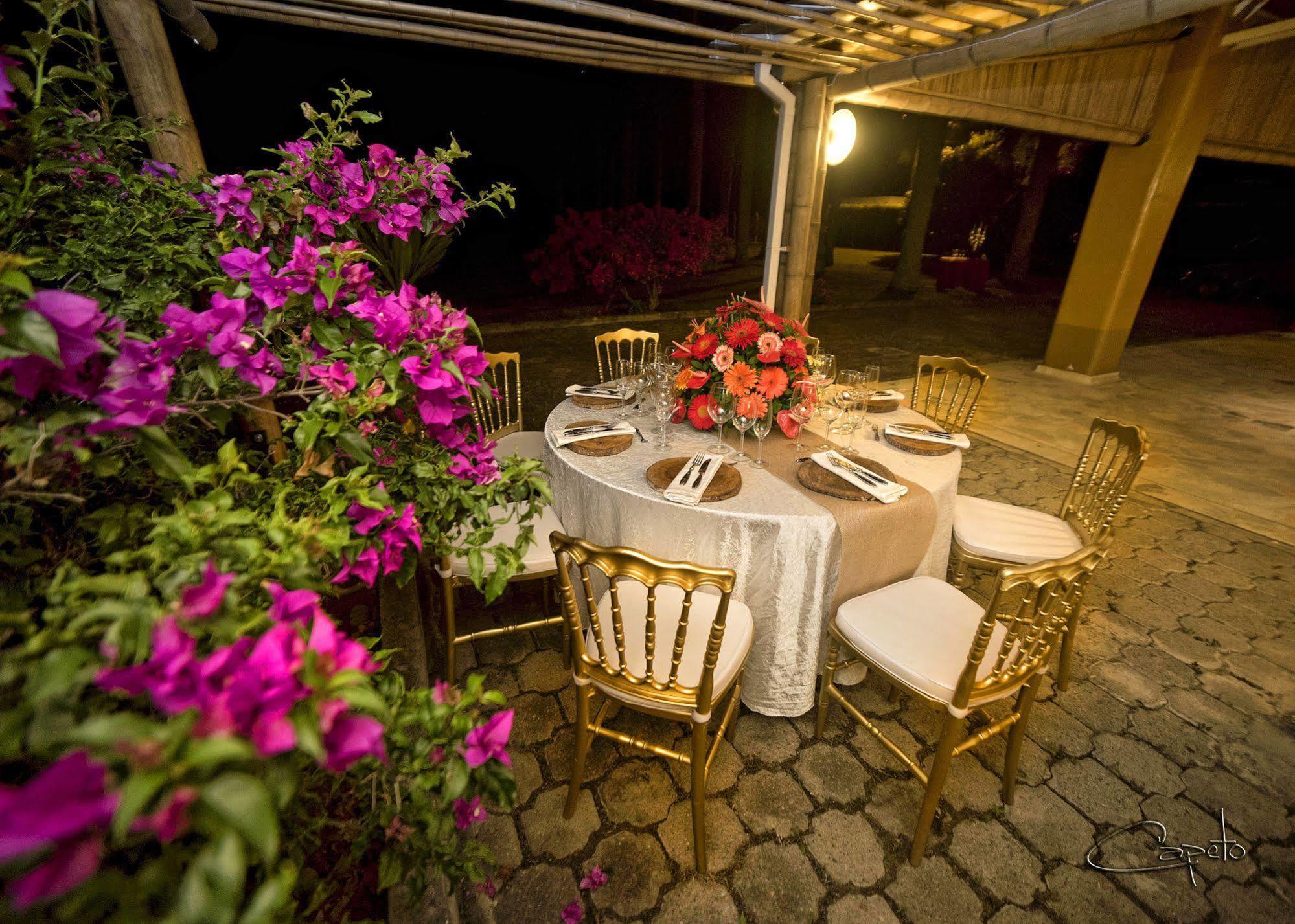 El Lugar Boutique Hotel Серритос Экстерьер фото
